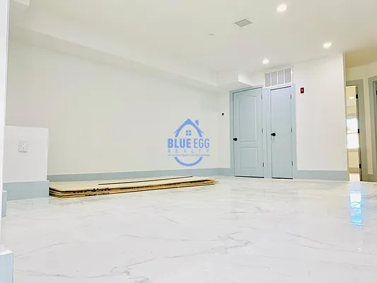 Rented by Blue Egg Realty Corp | media 21