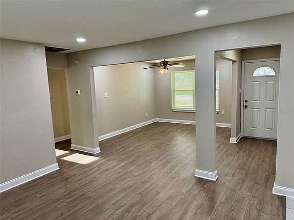 5th image of 6321 Apache Dr