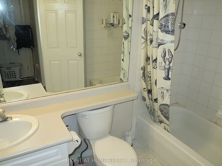 35 Moraine Cres — Photo 23