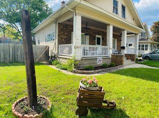 607 Hinman St, Aurora, IL 60505