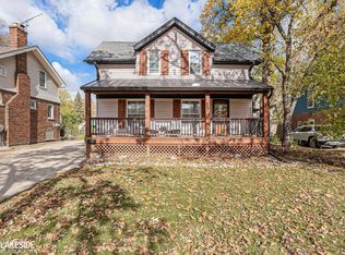 1322 Catalpa Dr, Berkley, MI 48072