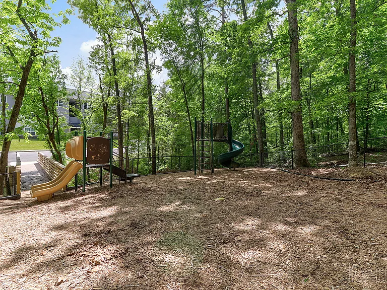 Pickens Way — Photo 4