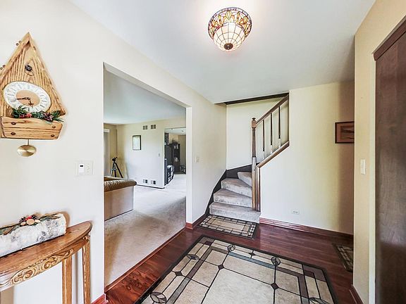 4th image of 2324 N James Ct
