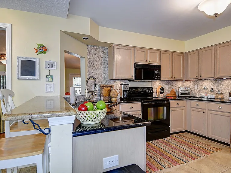 306 Esplanade Pl — Photo 11