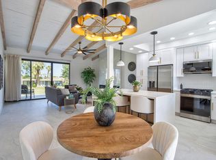 842 N Calle De Pinos, Palm Springs, CA 92262