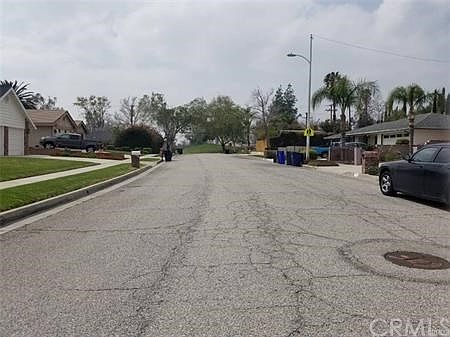 4th image of 760 W Dover Dr
