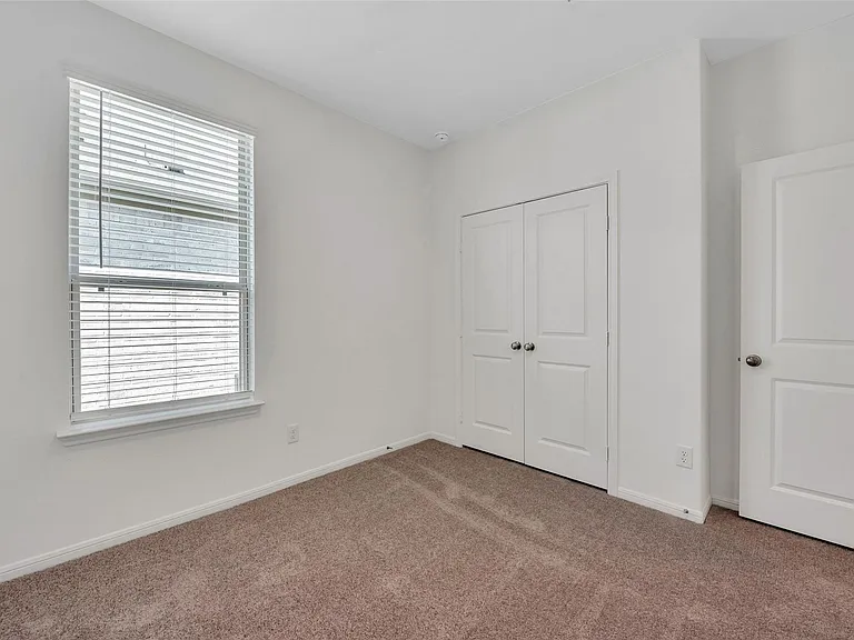 339 Lippizan Dr — Photo 19