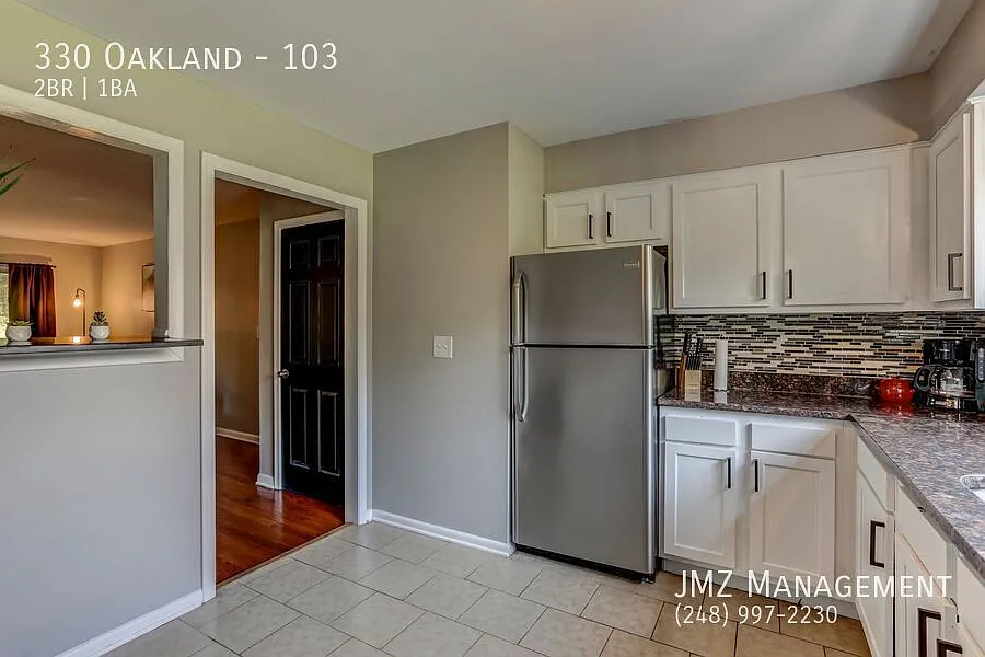 Photo 2 of 31 - 330 Oakland Ave #103 - Royal Oak, MI Building Photo - 330 Oakland Ave #103