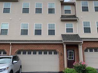 6414 Creekbend Dr, Mechanicsburg, PA 17050