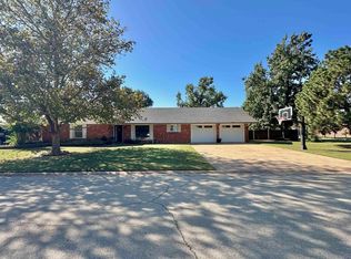 419 E Riverview Dr, Pond Creek, OK 73766
