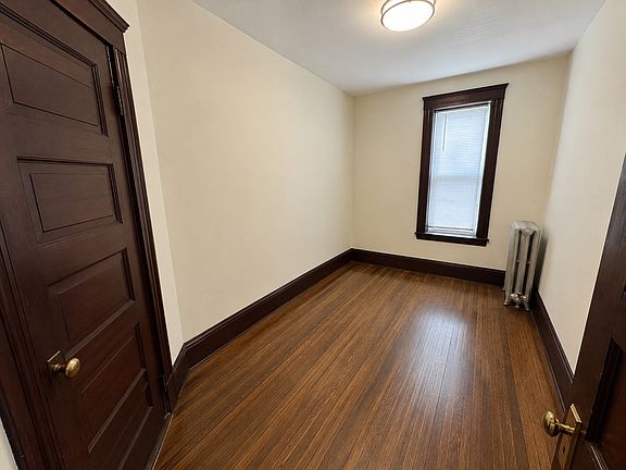 4th image of 11 Fairfield St #1