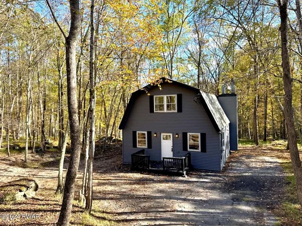 139 Lamplighter Ln, Lackawaxen, PA 18435