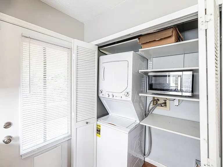 5507 Hill Ct — Photo 11