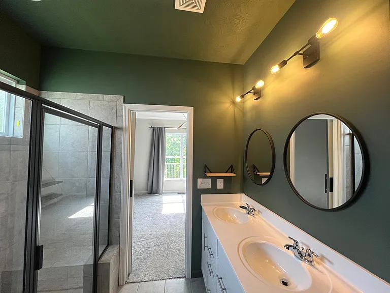 1355 Tiburon Dr — Photo 14