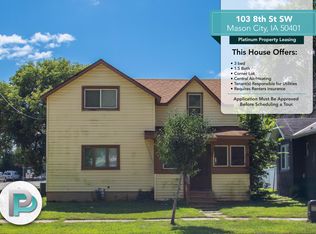 103 8th St SW, Mason City, IA 50401