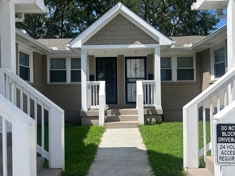 124 Fairfield Ave #4