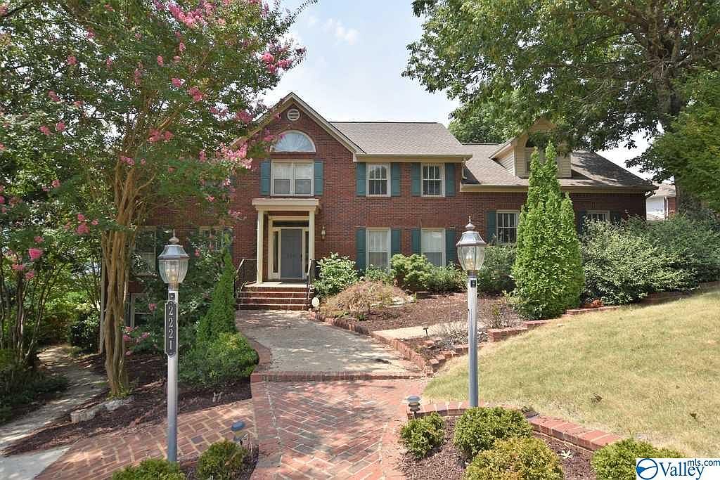 2221 Governors Bend Rd SE, Huntsville, AL 35801 Zillow