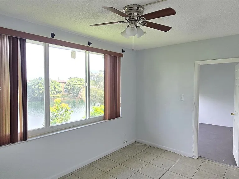 5335 NW 10th Ct #307 — Photo 18