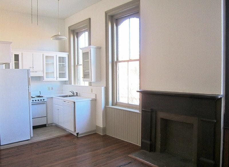 Living room/kitchen