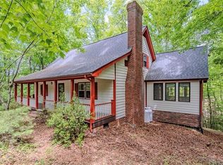 169 Tanglewood Dr, Mount Airy, NC 27030