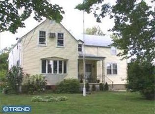 10 Holloway Ln, Bordentown, NJ 08505