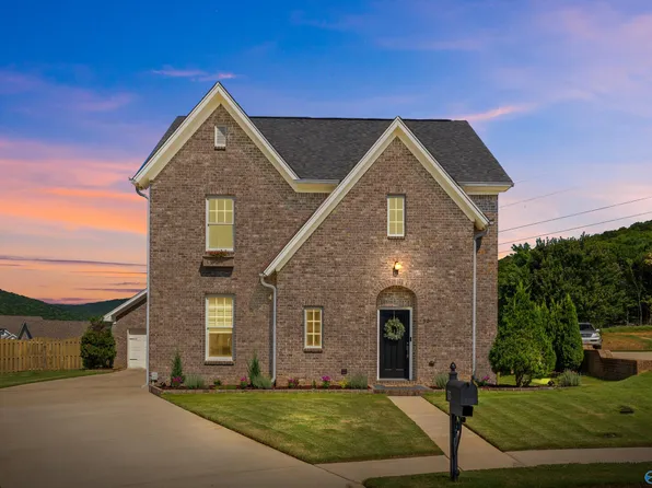 13 Wescott Hill Way SE, Gurley, AL 35748