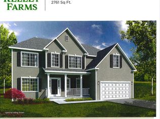 11 Stablegate Dr, Ballston Lake, NY 12019