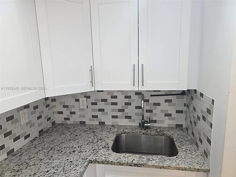 5185 W Flagler St #204 — Photo 10