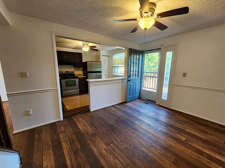 6806 Yellow Sheave Ct — Photo 10