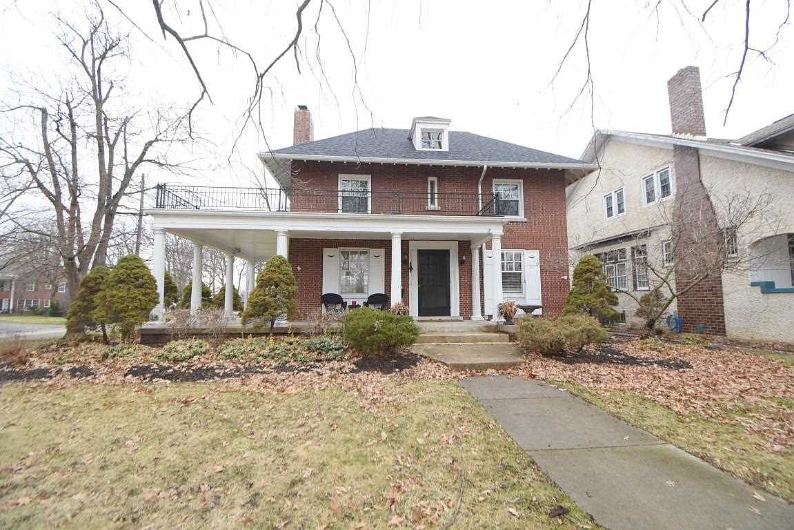 806 W Oliver St, Owosso, MI 48867 Zillow