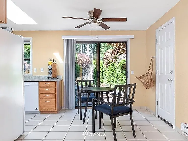 685 NW Atalanta Way #2 — Photo 5