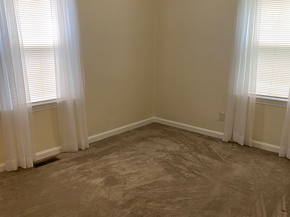 5th image of 5 Woodard Cir