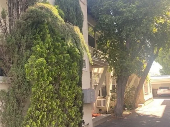 6254 Whitsett Ave, North Hollywood, CA 91606