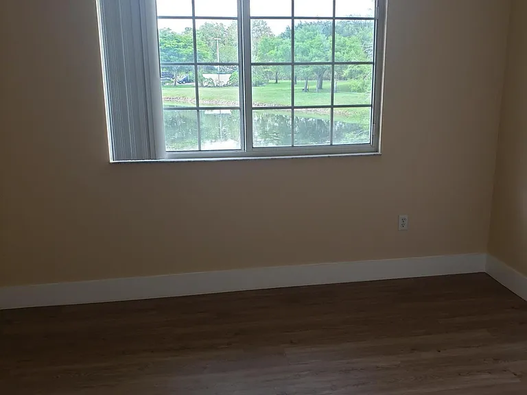 700 Crestwood Ct S #704 — Photo 18