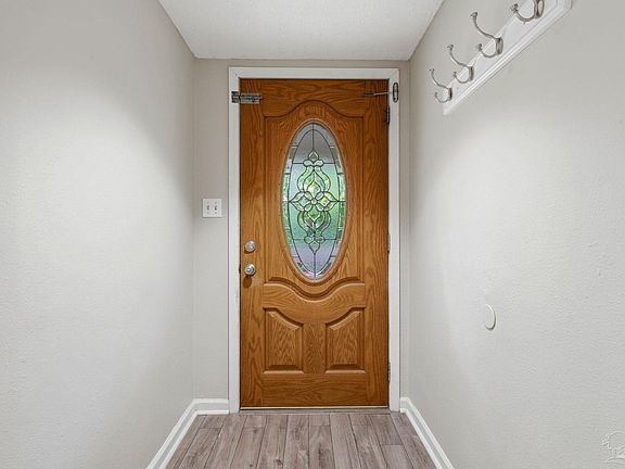 4th image of 5550 Balderas Ave