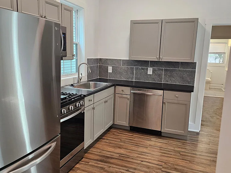 1616 Ellwood Ave #F1 — Photo 18