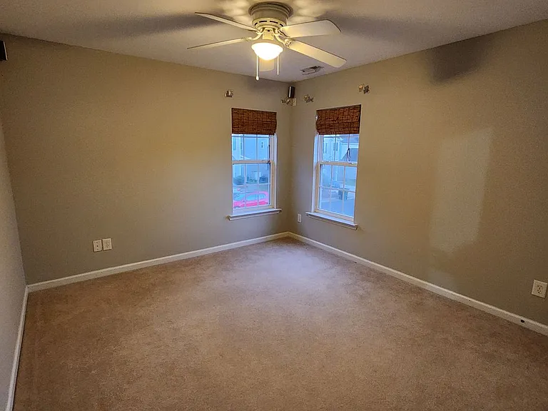 8517 Cool Vista Ln — Photo 15