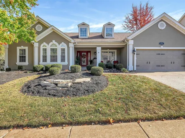 2132 Dartmouth Gate Ct, Ballwin, MO 63011