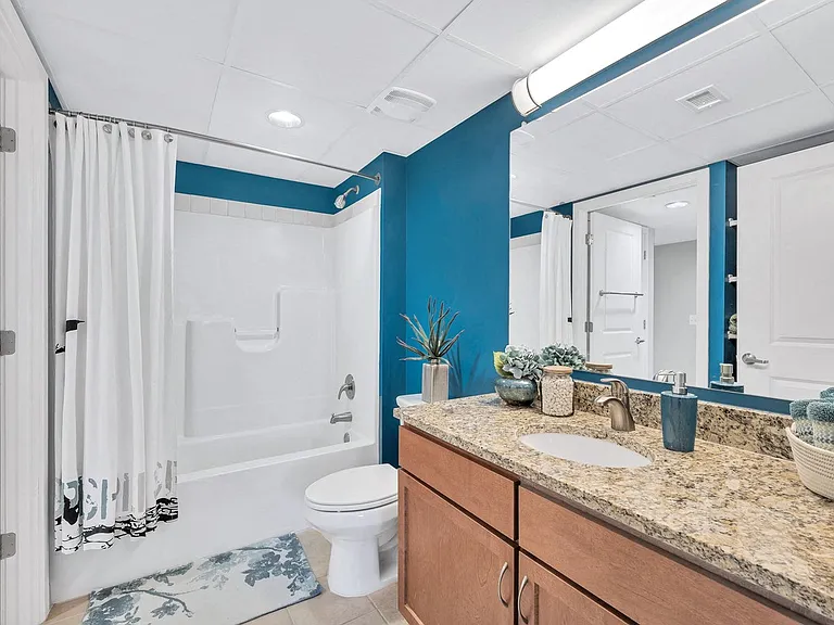 Prosperity Flats Apartments — Photo 7