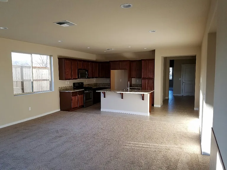 1520 Waterloo Dr — Photo 4