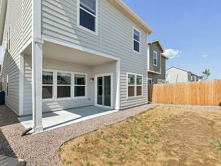 8418 Blue Feather Loop — Photo 27