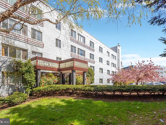 5th image of 3701 5th St S APT 408