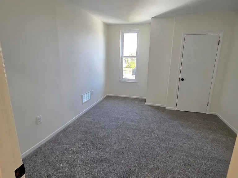 112 Amanda Ave #2 — Photo 14