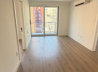 61 8th Ave #4, Brooklyn, NY 11217