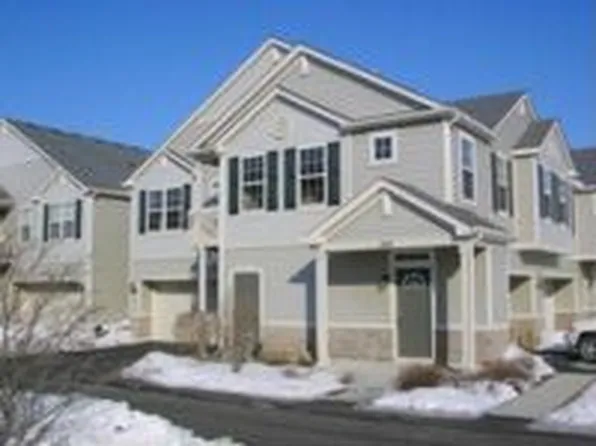 604 Bridle Ct, Lakemoor, IL 60051