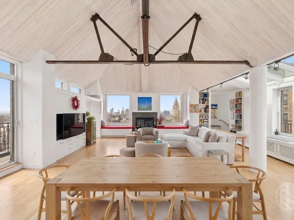 2166 Broadway image 1 of 26