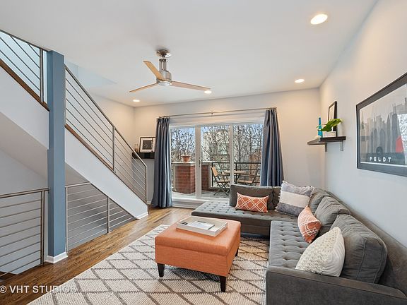 5th image of 526 N Claremont Ave #2