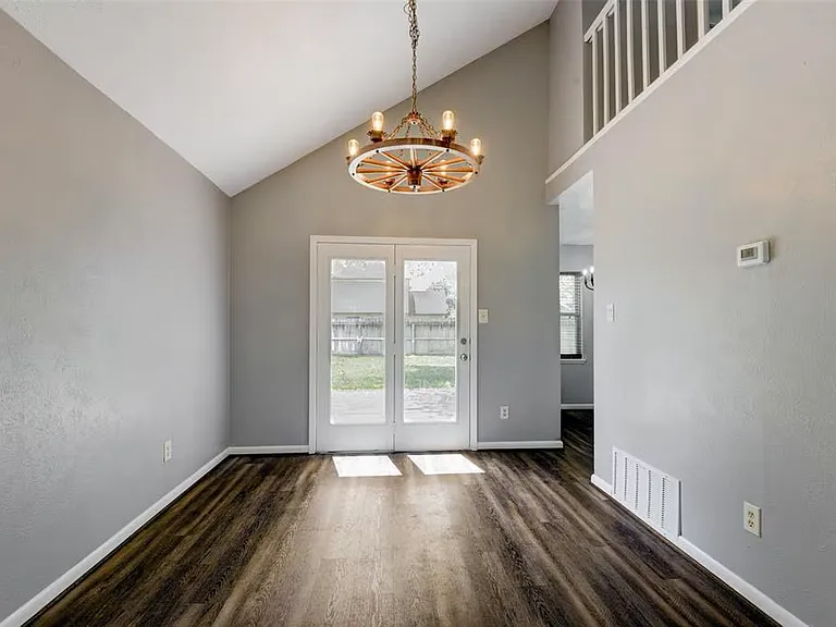10107 Sand Pass Ln — Photo 3