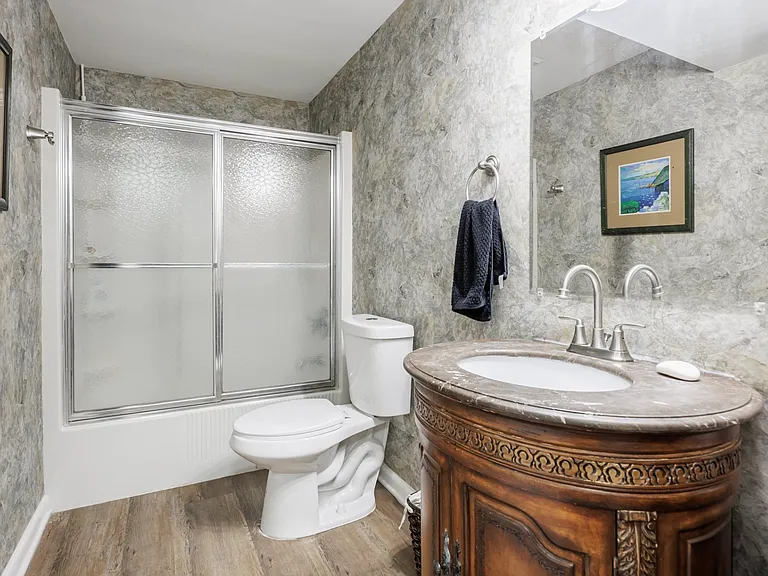 148 Chestnut Hill Dr — Photo 16