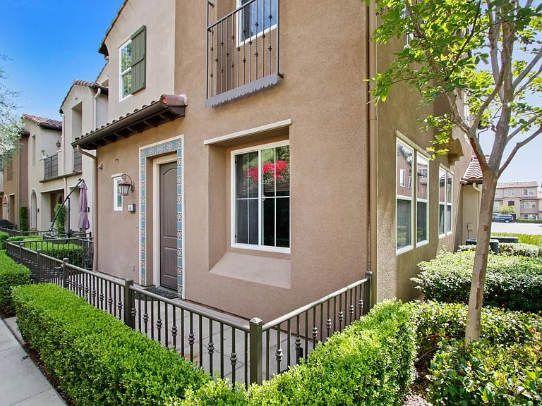 46 Playa Cir #J — Photo 4